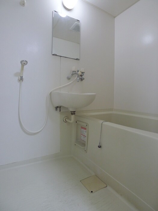 物件内観写真13　(バス／シャワールーム等)