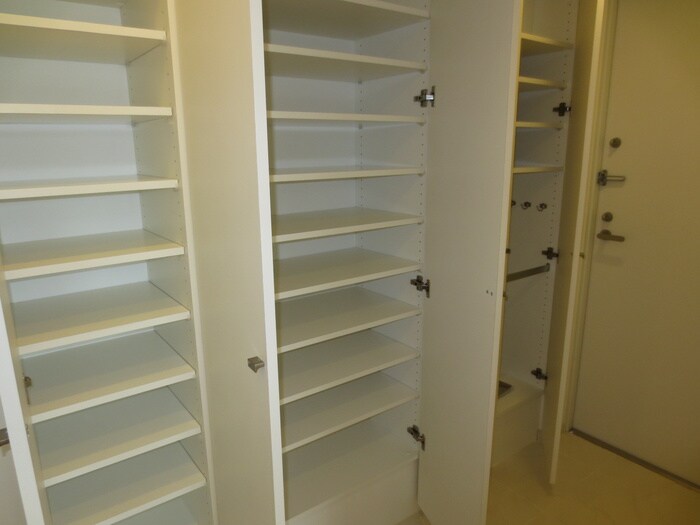 物件内観写真16　(靴箱)