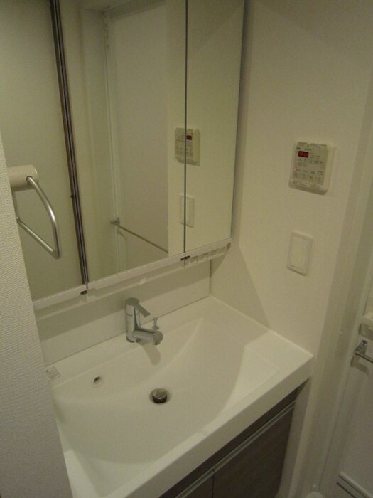 物件内観写真9　(洗面)