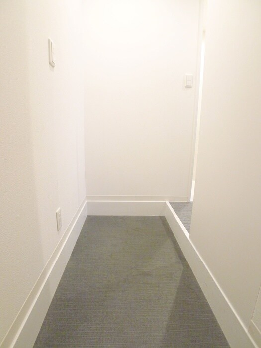物件内観写真16　(玄関)