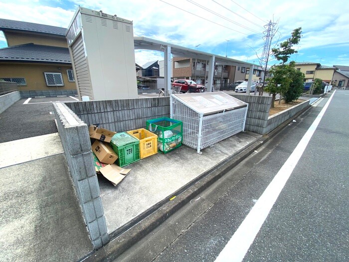 物件外観写真3　(建物設備)