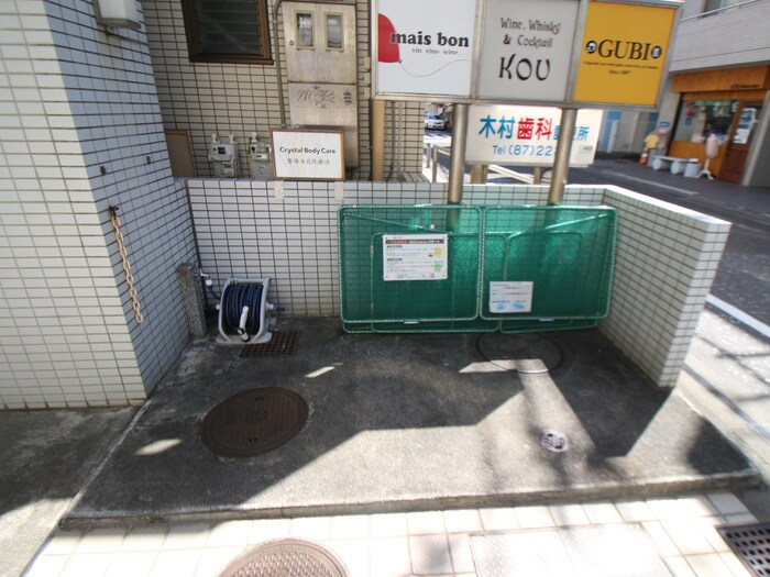 物件外観写真4　(建物設備)