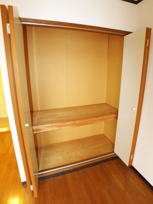 物件内観写真9　(収納)