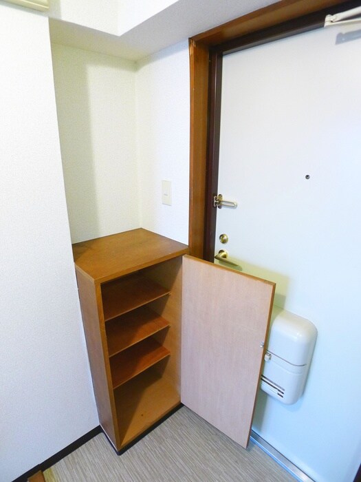 物件内観写真16　(靴箱)