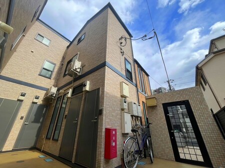 West Side Waseda外観写真