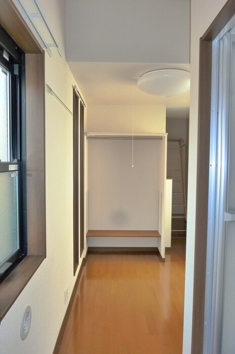 物件内観写真8　(居室)