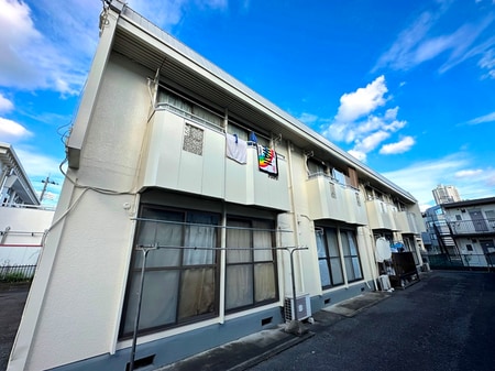 西野台ハイツ  ２号棟外観写真