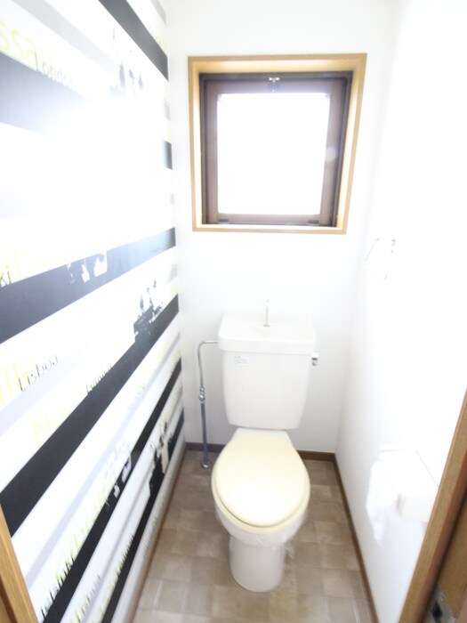 物件内観写真10　(トイレ)