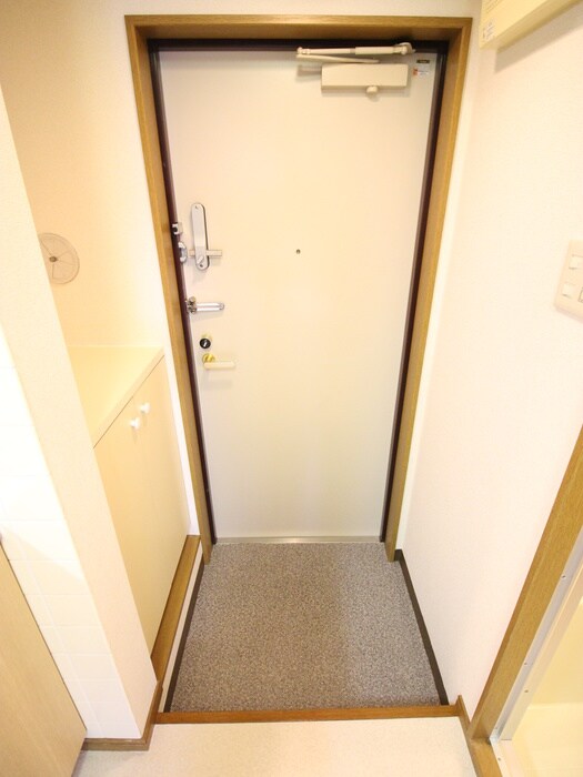 物件内観写真22　(玄関)
