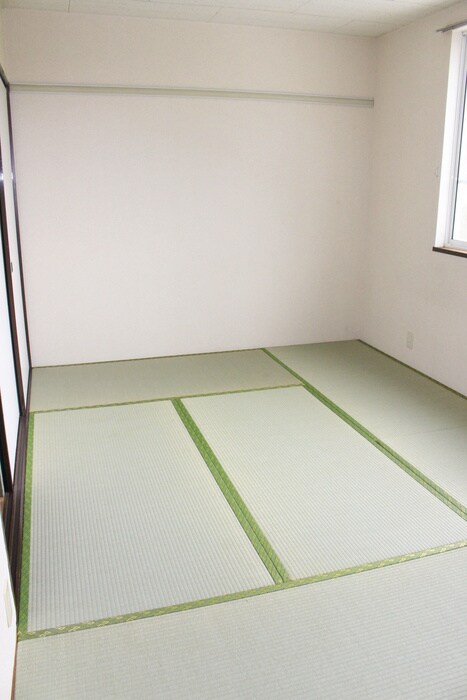 物件内観写真6　(居室)