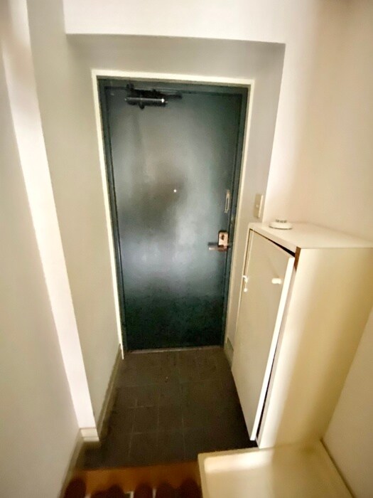物件内観写真11　(玄関)