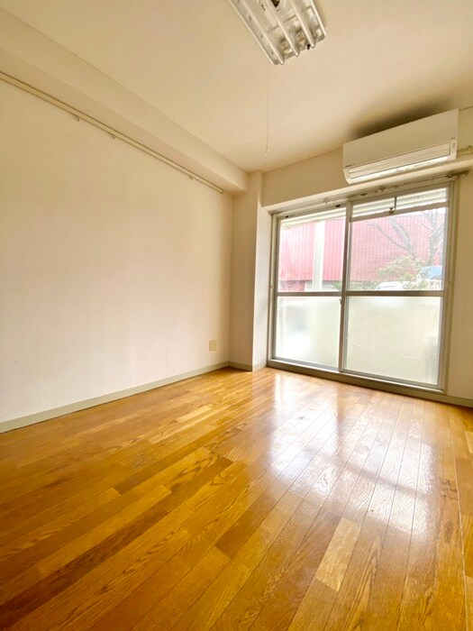 物件内観写真18　(居室)