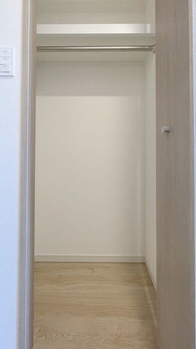 物件内観写真15　(収納)