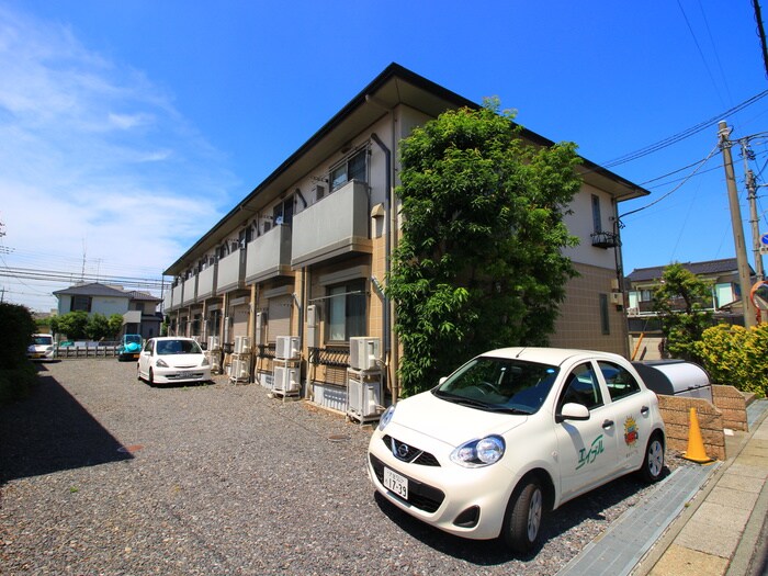 物件外観写真5　(駐車場)