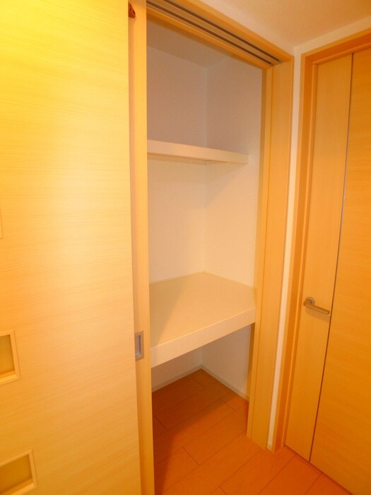 物件内観写真17　(収納)