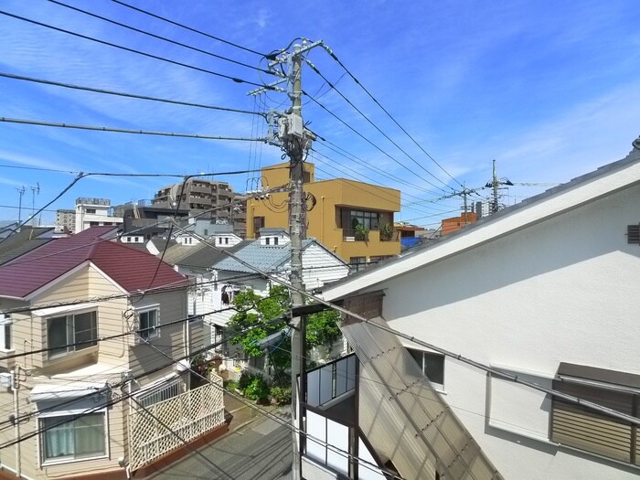 物件内観写真16　(室内からの展望)