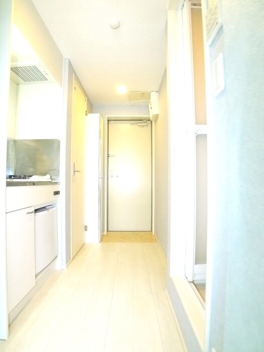 物件内観写真17　(廊下)