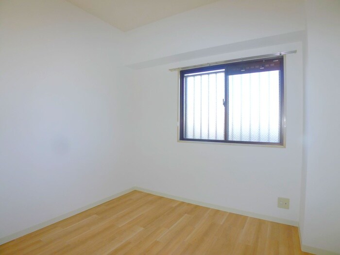 物件内観写真11　(居室)