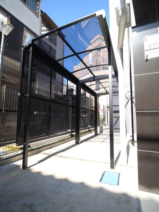 物件外観写真5　(駐輪場)