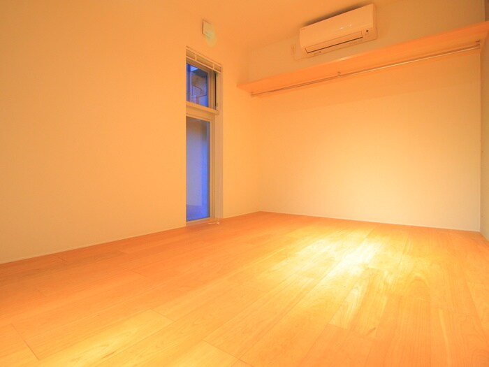 物件内観写真6　(居室)