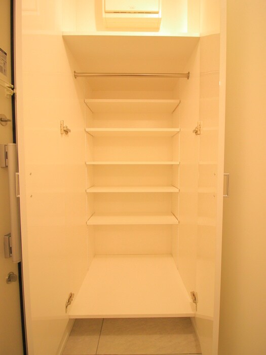 物件内観写真14　(靴箱)