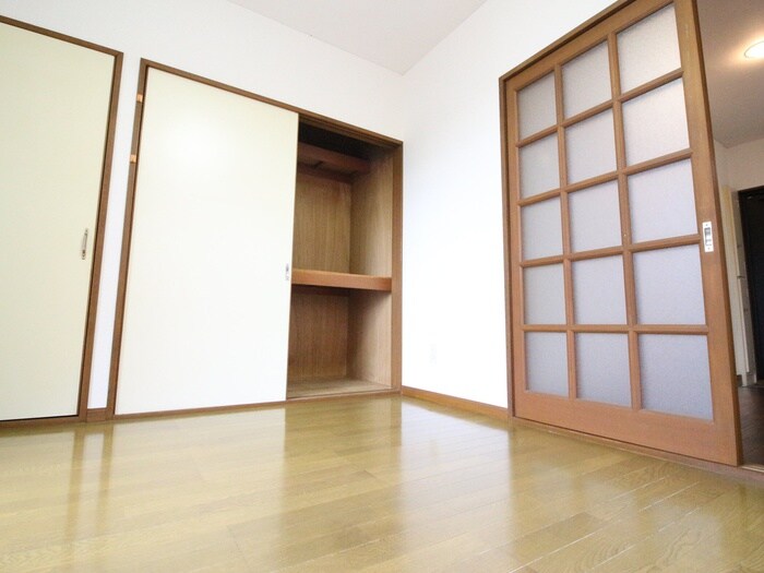 物件内観写真9　(居室)