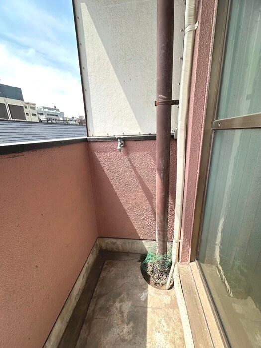 物件内観写真13　(洗濯機置場)