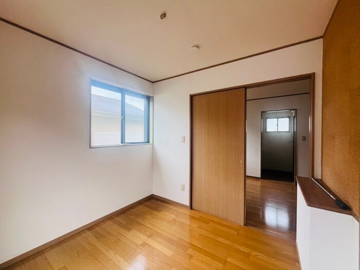 物件内観写真9　(居室)