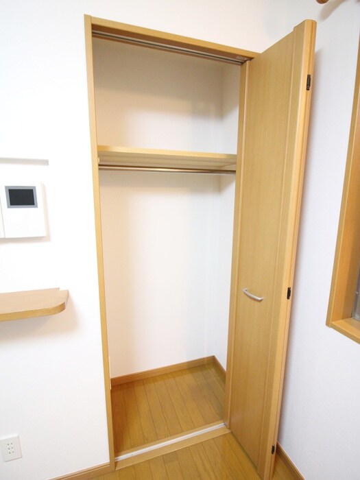 物件内観写真14　(収納)