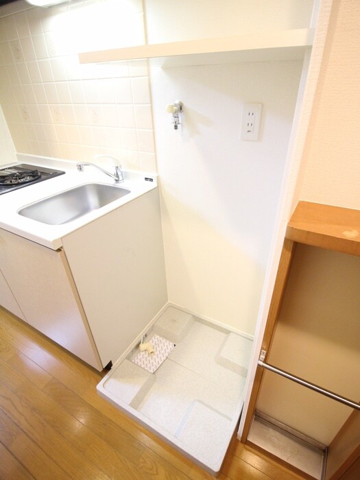 物件内観写真20　(洗濯機置場)