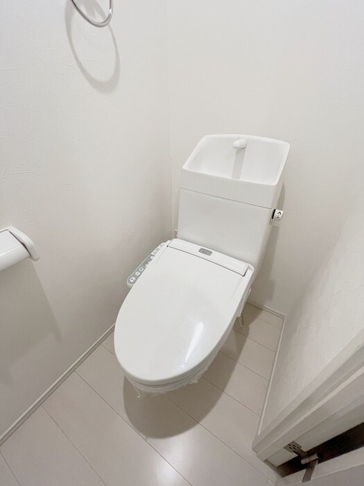 物件内観写真10　(トイレ)