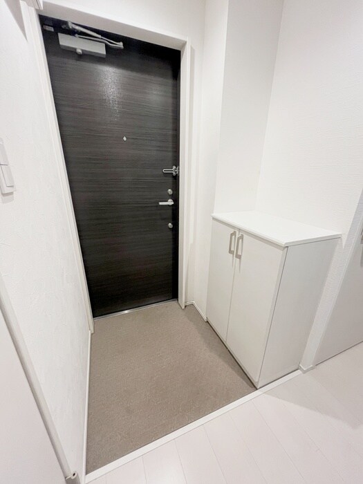 物件内観写真17　(玄関)