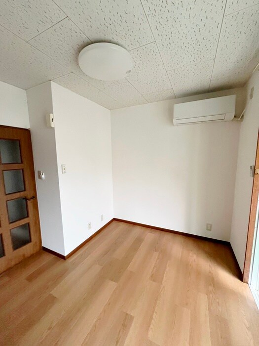 物件内観写真13　(居室)