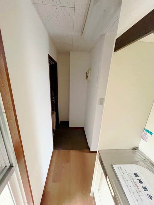 物件内観写真14　(廊下)