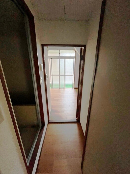物件内観写真18　(廊下)