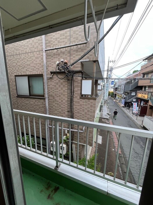 物件内観写真20　(室内からの展望)