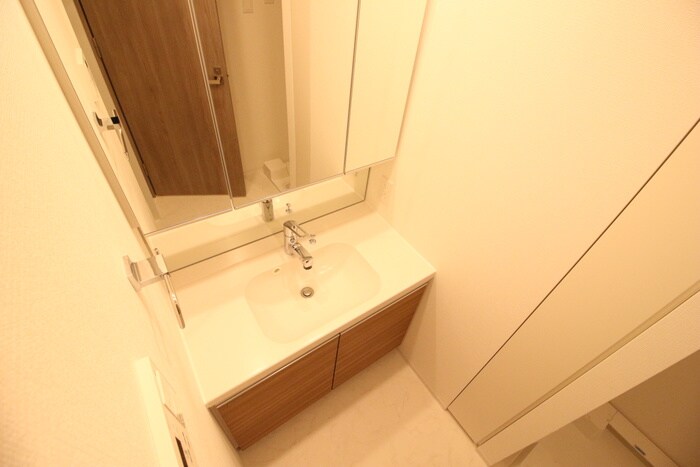 物件内観写真11　(洗面)