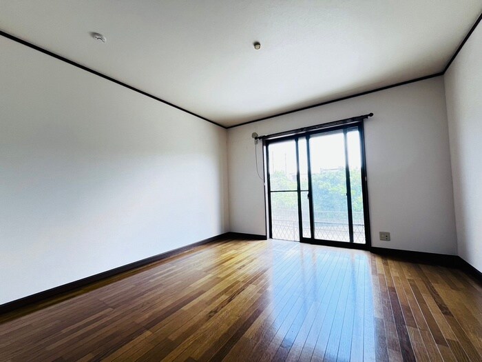 物件内観写真16　(居室)