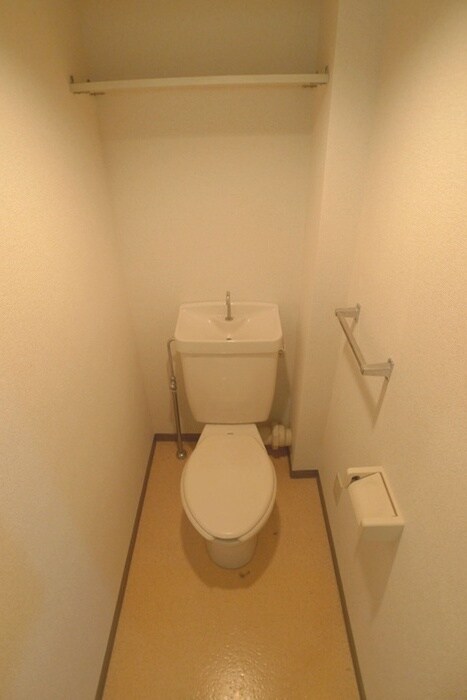 物件内観写真15　(トイレ)