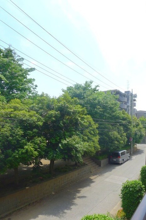 物件内観写真16　(室内からの展望)