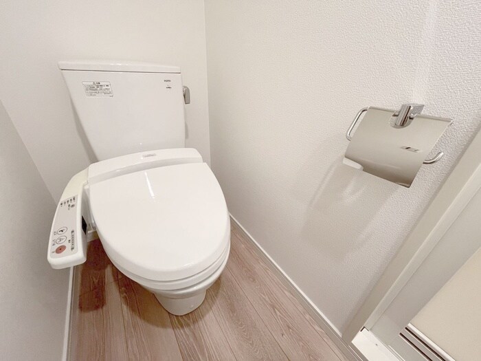 物件内観写真12　(トイレ)