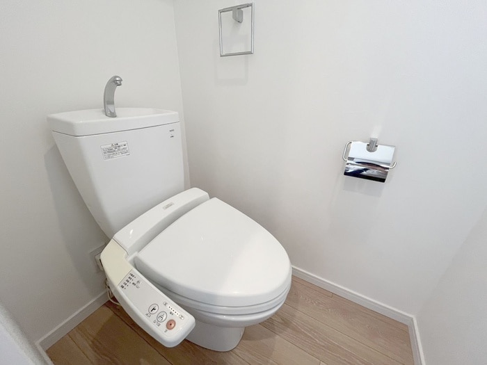 物件内観写真12　(トイレ)