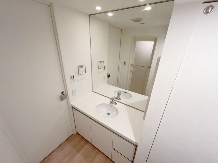 物件内観写真13　(洗面)