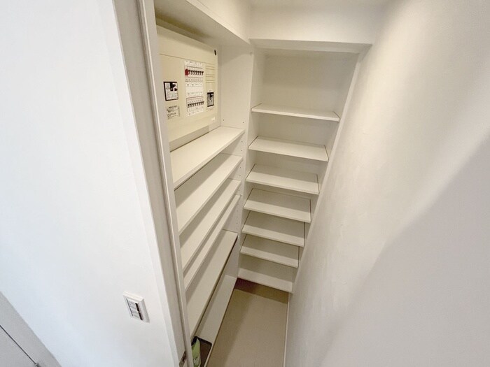 物件内観写真17　(靴箱)