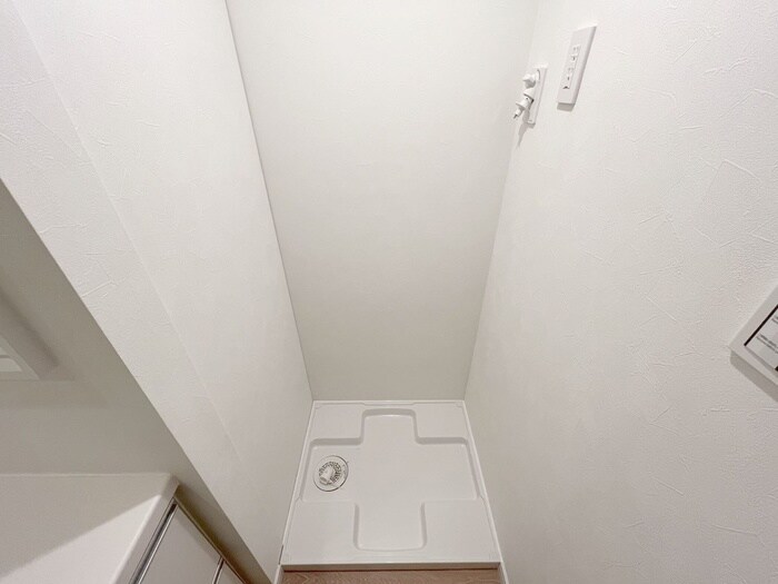 物件内観写真18　(洗濯機置場)