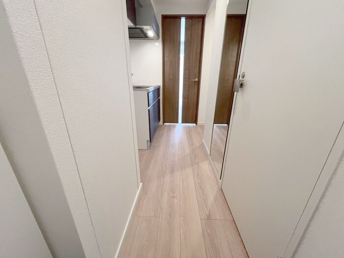 物件内観写真18　(廊下)