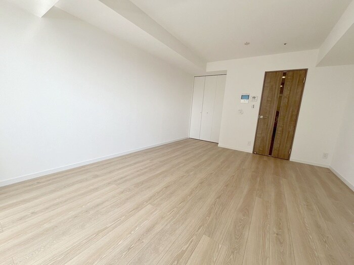 物件内観写真20　(室内からの展望)