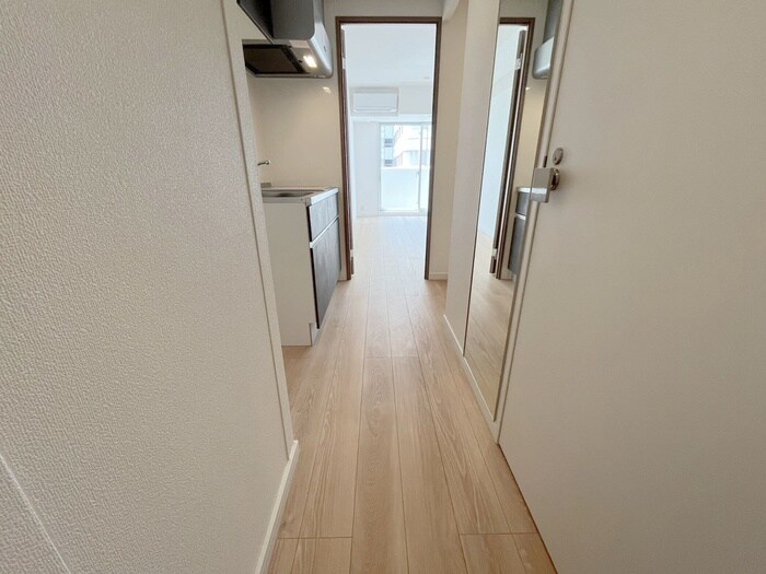 物件内観写真21　(廊下)