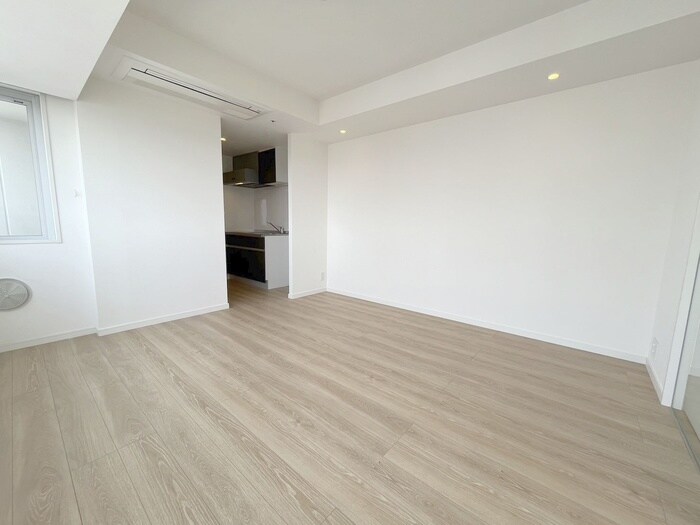 物件内観写真21　(室内からの展望)