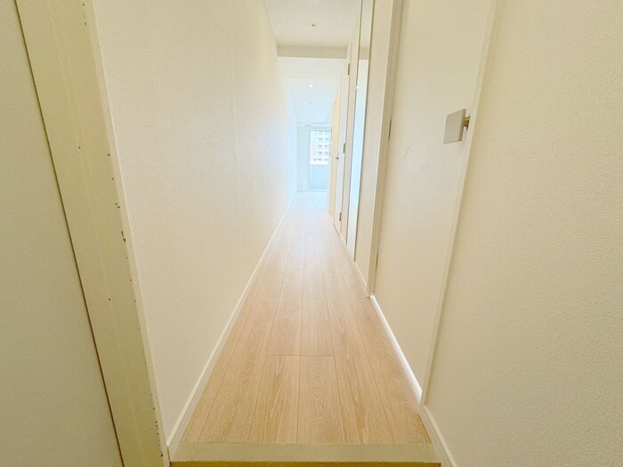 物件内観写真21　(廊下)